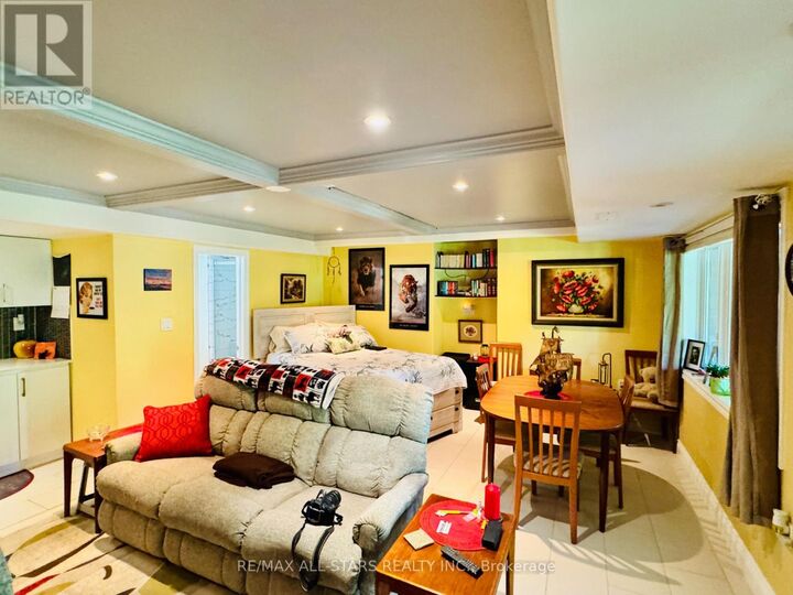 Property Photo:  21 Oakside Drive  ON L9P 2A4 