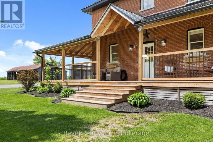 Property Photo:  454 Colborne Street West  ON K9V 4R1 