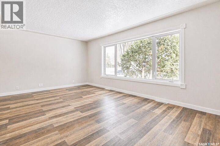 Property Photo: 1321 Jubilee Avenue SK S4S 3S8
