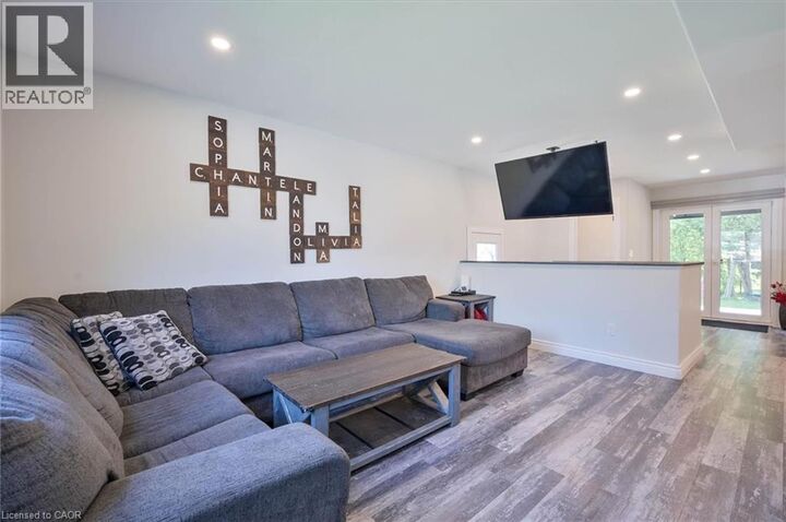 Property Photo:  15 Manchester Street  ON N1R 1R5 