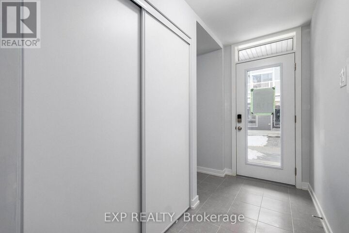 Property Photo: 6547 Linseed Road ON K2K 1K7