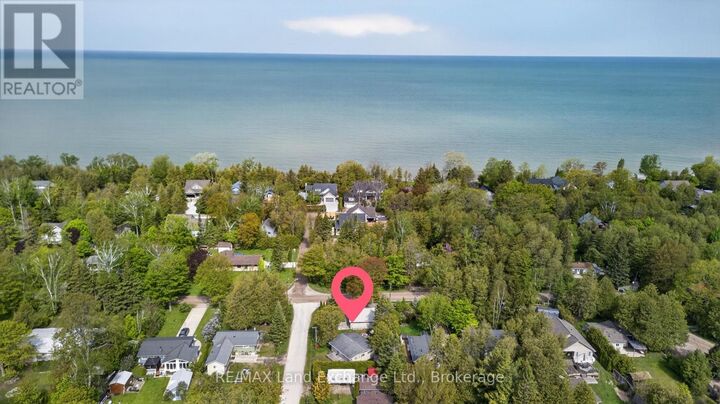Property Photo: 114 Sunrise Avenue ON N0G 2R0