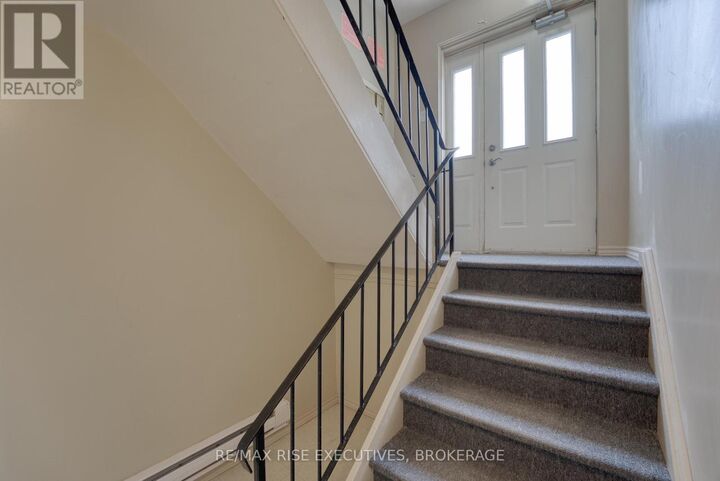 Property Photo:  103 Day Street 3  ON K7K 4Y3 