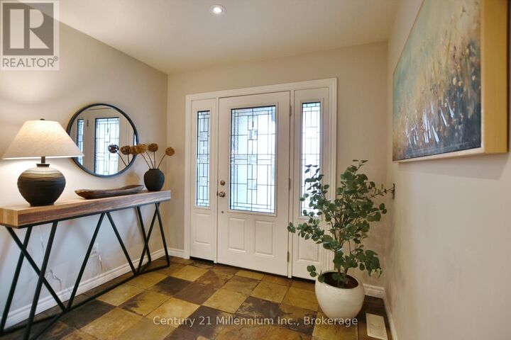 Property Photo:  117 Stanley Street  ON L9Y 0G3 