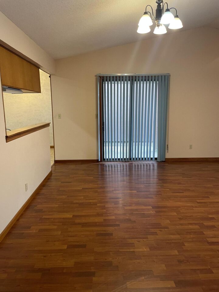 Property Photo:  1018 Alderwood Way  FL 32578 