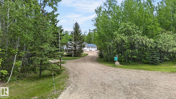 Property Photo: 3602 53 Avenue AB T0C 2C0