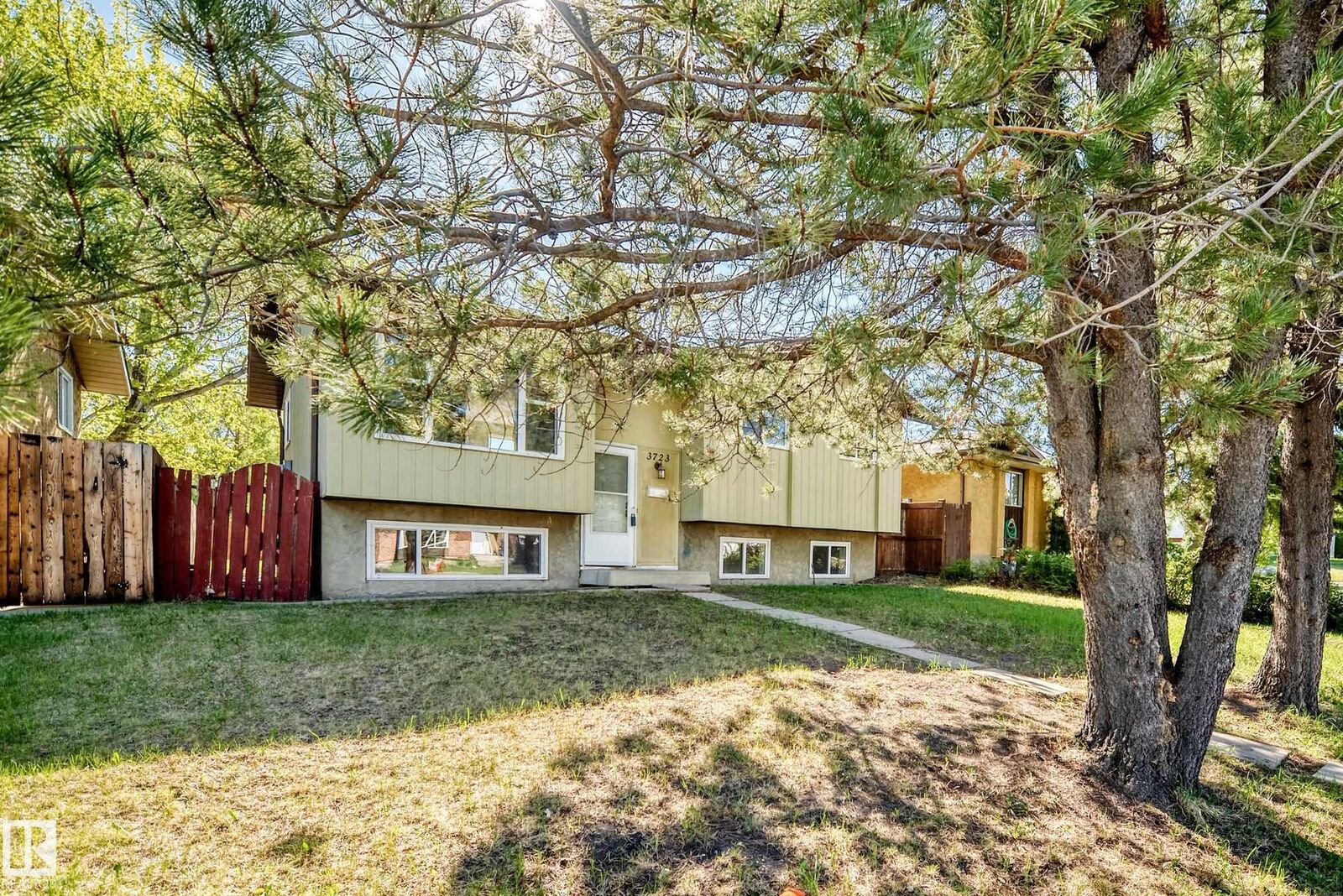 Property Photo: 3723 63 Street NW AB T6L 1R1