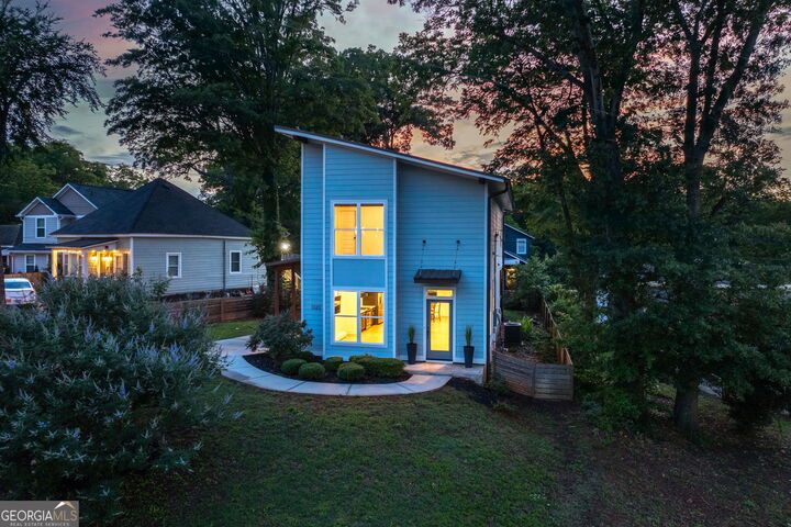 Property Photo: 1322 W Hancock Avenue W GA 30606