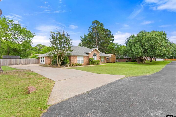 Property Photo: 514 Juanita TX 75758