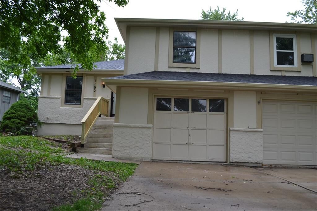 Property Photo:  1102 W Sheridan Street  KS 66061 