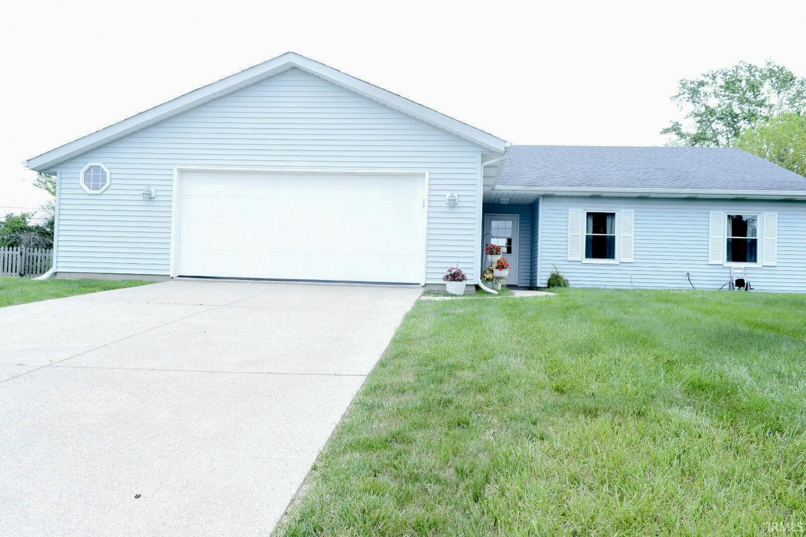 Property Photo: 7513 Leswood Court IN 46816