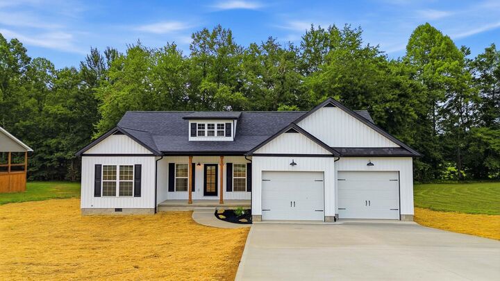 Property Photo:  148 Laredo Drive  KY 40741 