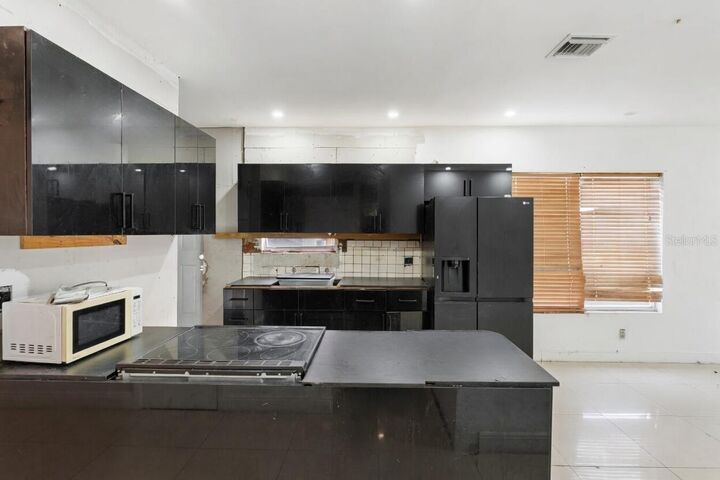 Property Photo:  1829 5th  FL 33125 