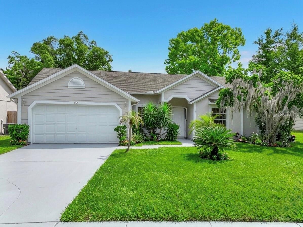 Property Photo: 925 Old Mail Lane FL 32773
