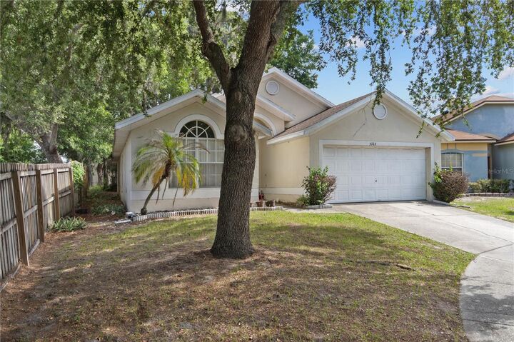 Property Photo: 5165 Innesbrook Court FL 32808