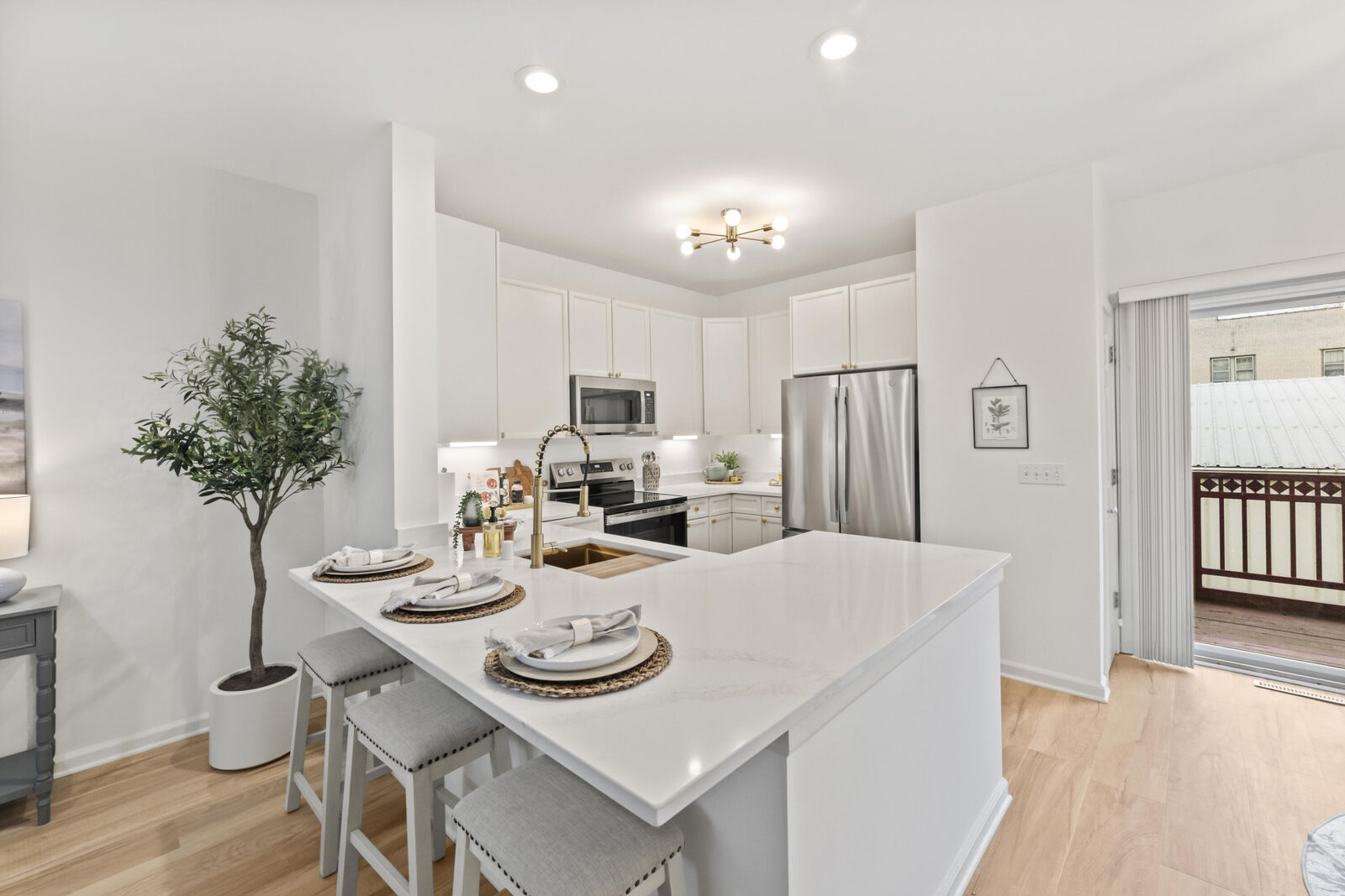 Property Photo:  208 E Reservoir Ave  WI 53212 