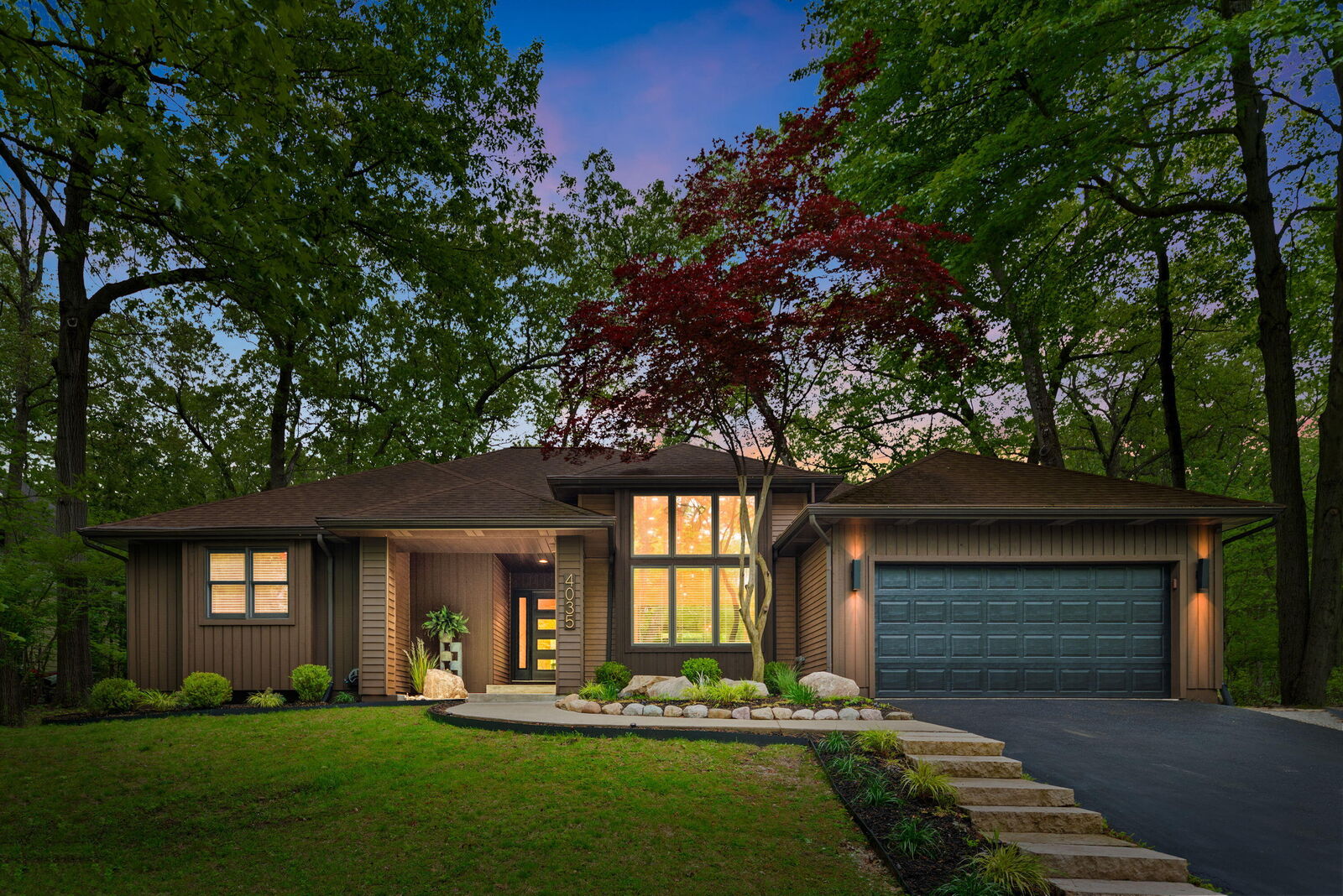 Property Photo:  4035 Choctaw Trail  MI 49117 