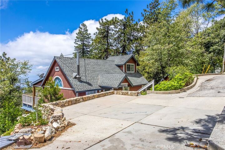 Property Photo:  1134 Scenic Way  CA 92378 