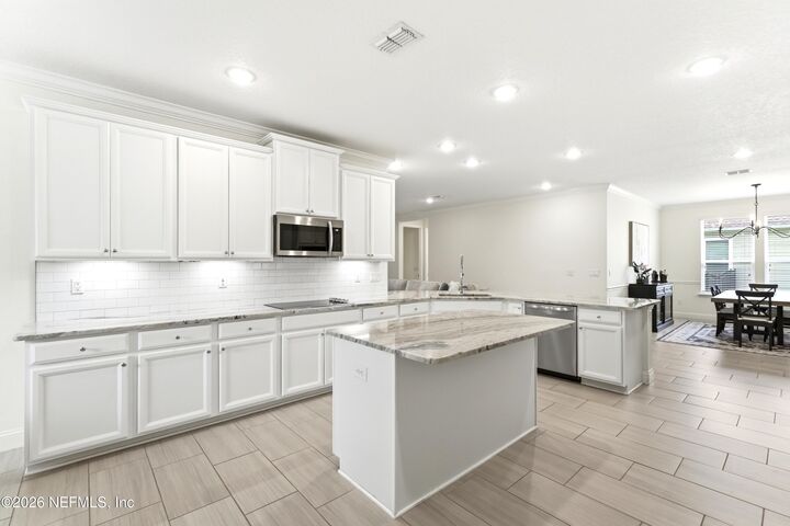Property Photo: 4668 Marilyn Anne Drive FL 32257