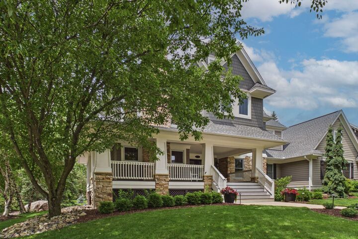 Property Photo: 3312 Crestmoor Bay MN 55125