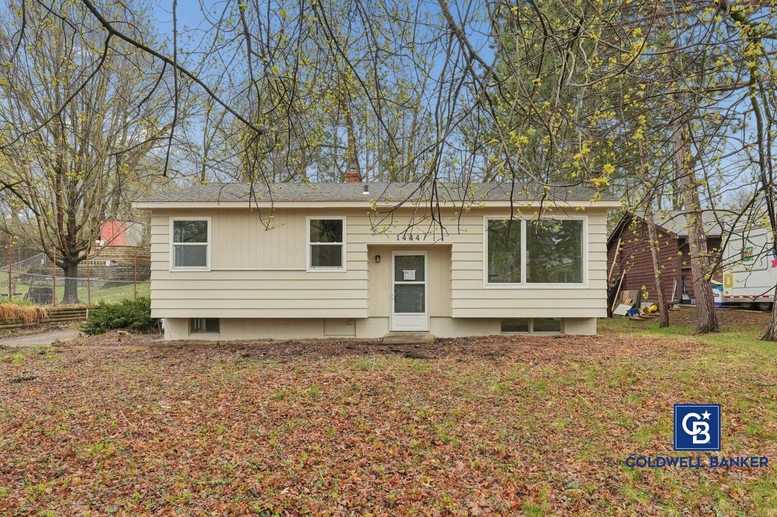 Property Photo:  1444 Ames Avenue E  MN 55106 