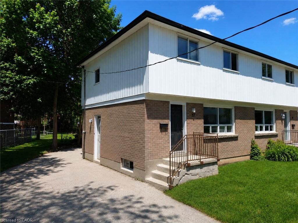 Property Photo:  57 Oakwood Avenue  ON N3Y 1H6 