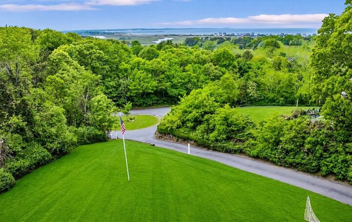 Property Photo:  7 Hill Wood Way  MA 02537 