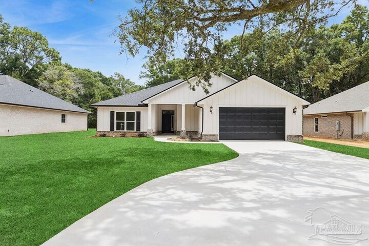 Property Photo: 4310 Watkins St FL 32571