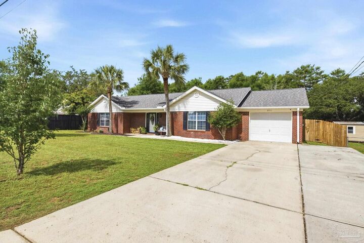Property Photo:  2711 Penn St  FL 32566 