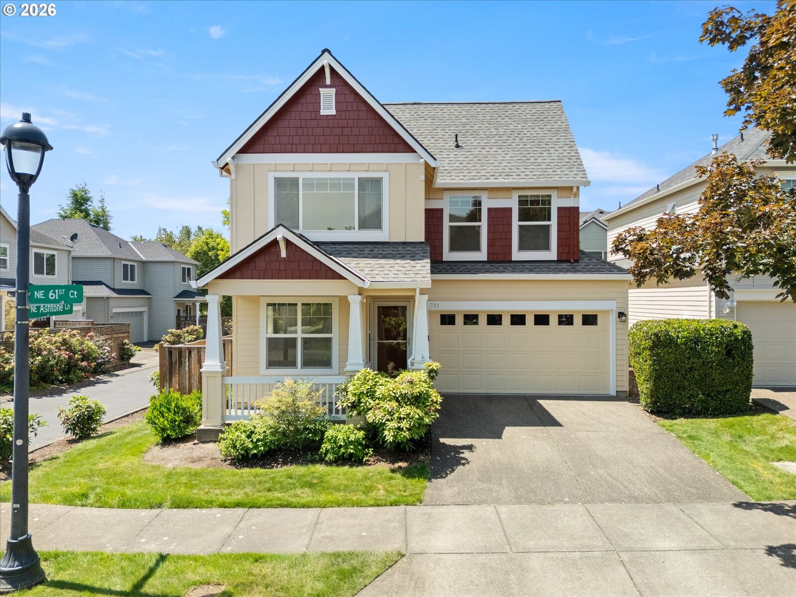 Property Photo:  711 NE 61st Ct  OR 97124 