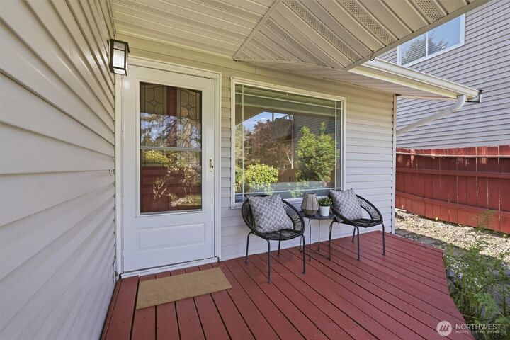 Property Photo:  8425  18th Avenue SW  WA 98106 