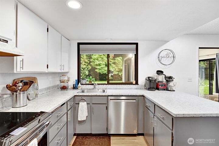 Property Photo:  31325 NE 106th Street  WA 98014 