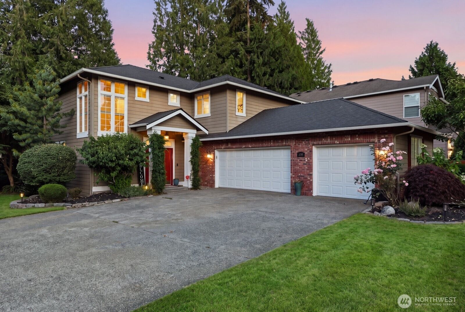 Property Photo: 3310 162nd Place SE WA 98012