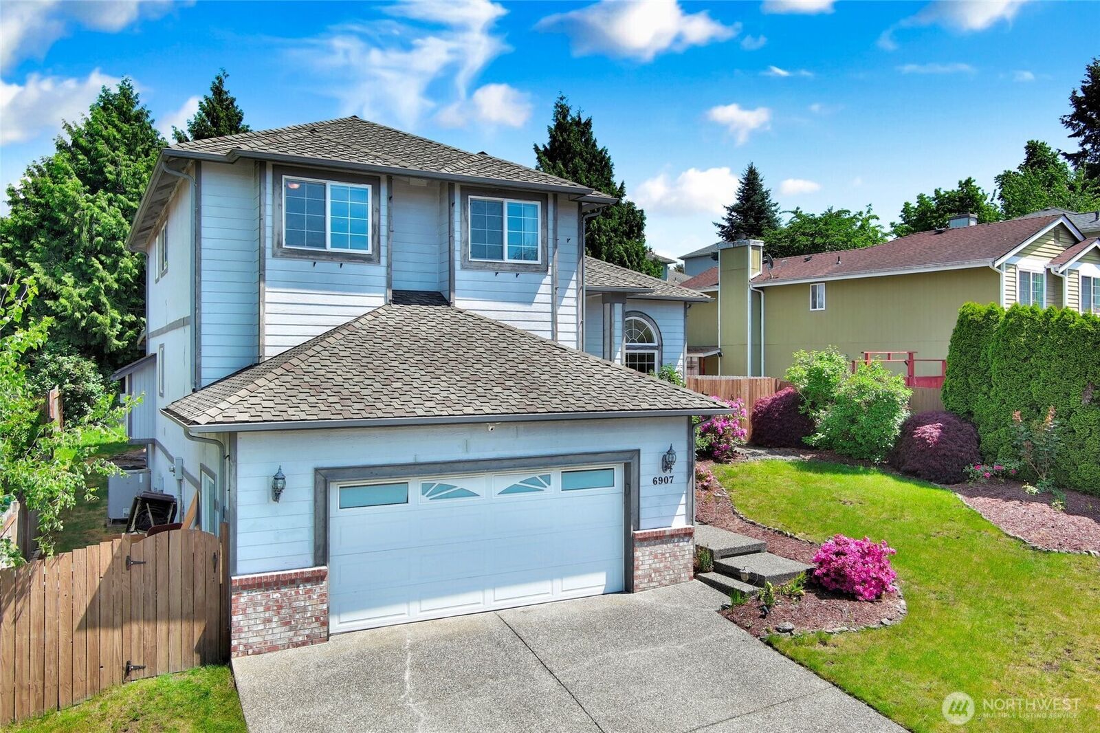 Property Photo: 6907 75th Drive NE WA 98270
