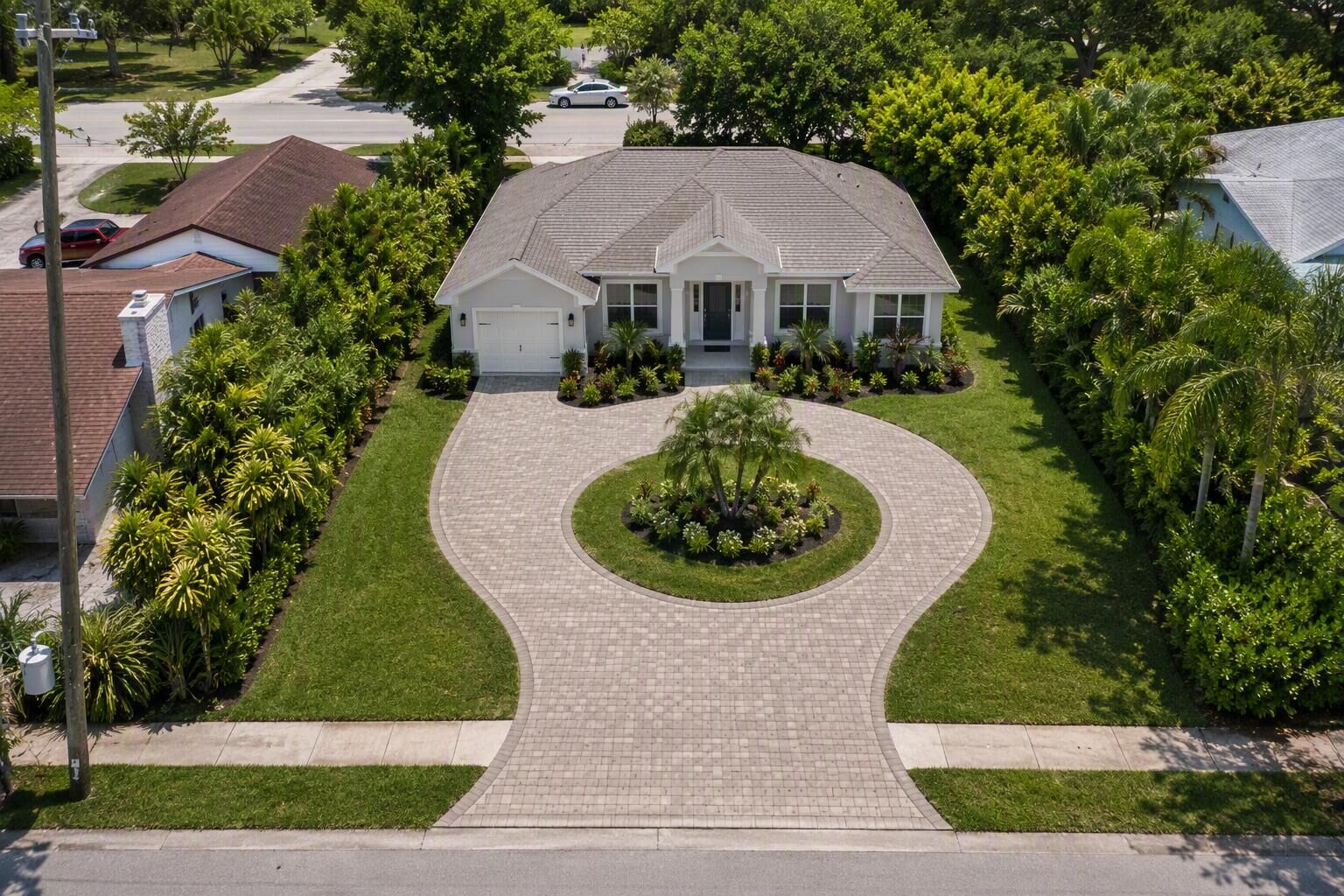 Property Photo:  229 SW 4th Avenue  FL 33444 