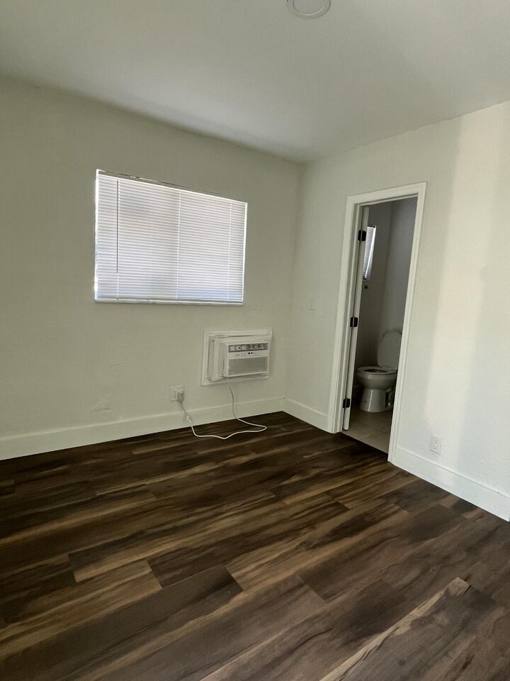Property Photo: 2300 NW 6th Street 1 FL 33311
