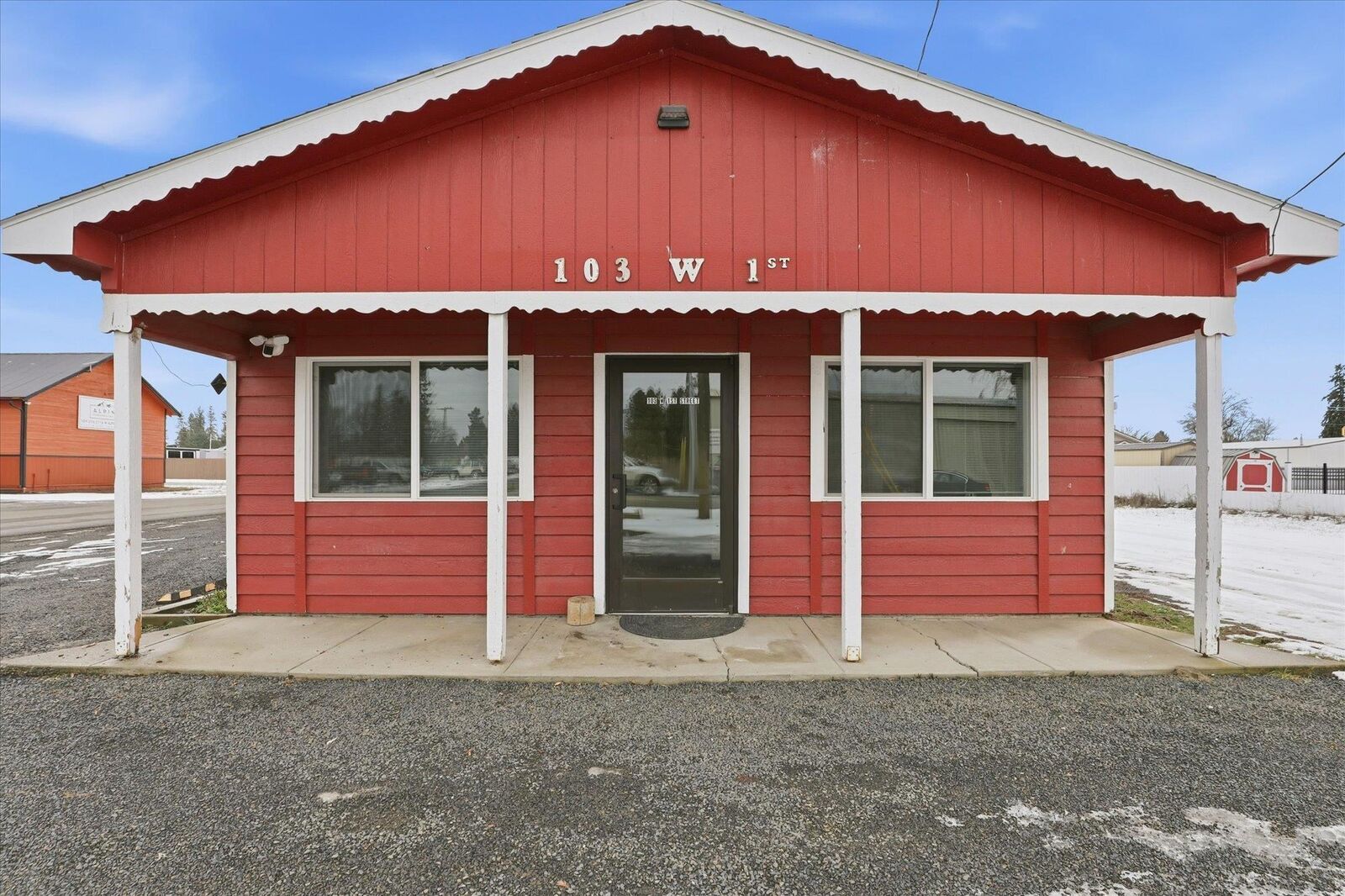 Property Photo:  103 W 1st Ave  WA 99006 