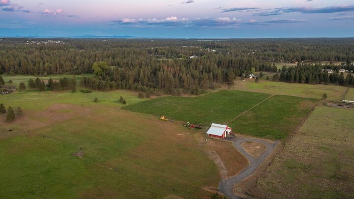 Property Photo:  13811 S Short Rd  WA 99004 