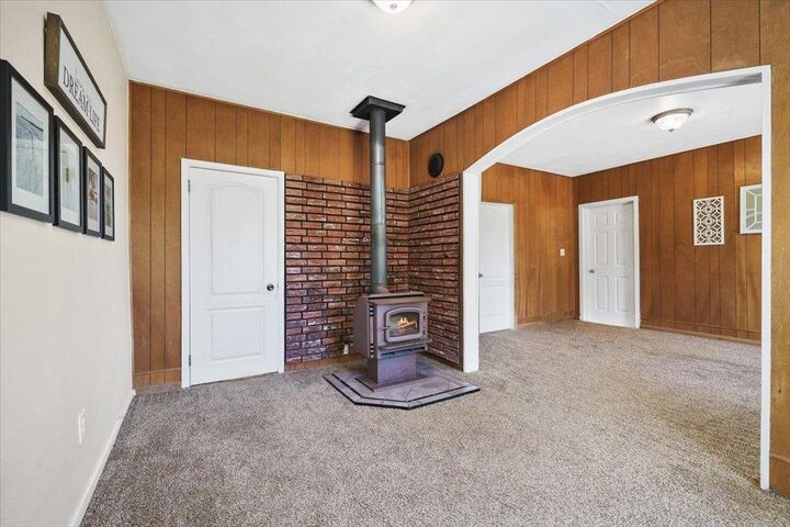 Property Photo: 8323 W Mission Rd WA 99224
