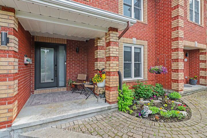 Property Photo: 1322 Du Gouverneur Drive ON K4C 1E2