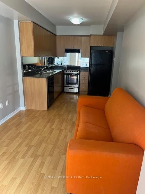 Property Photo: 4975 Southampton Drive 143 ON L5M 8C8