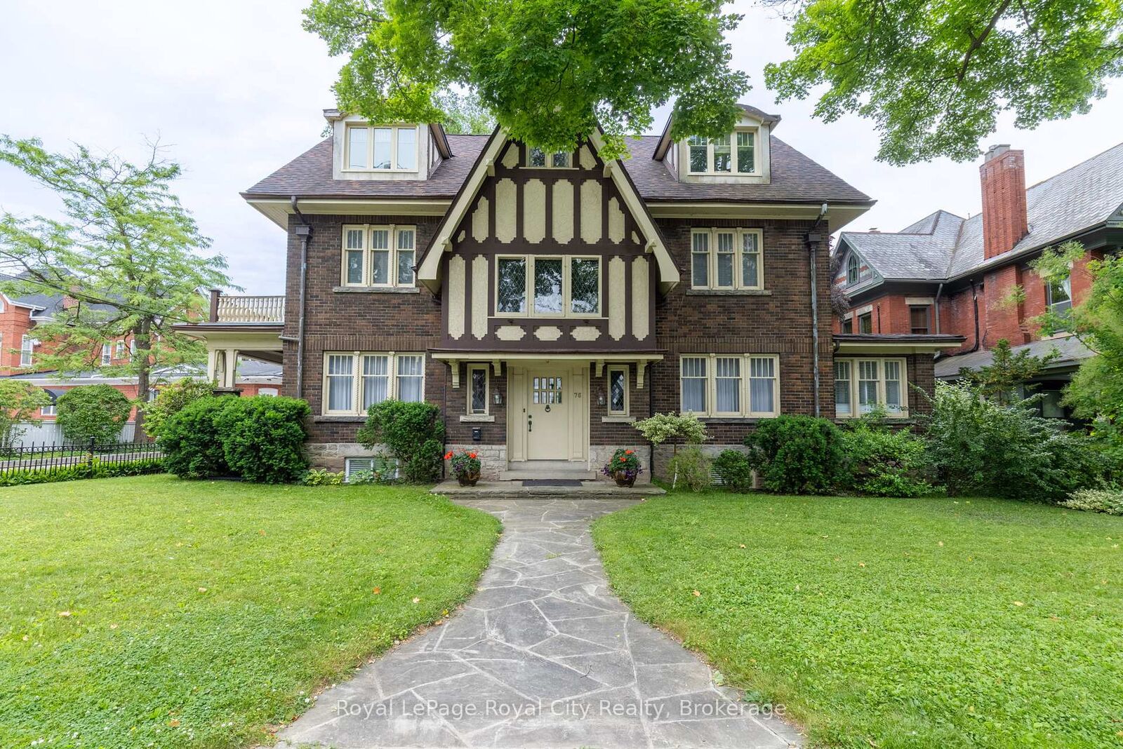 Property Photo: 76 London Road W ON N1H 2B7
