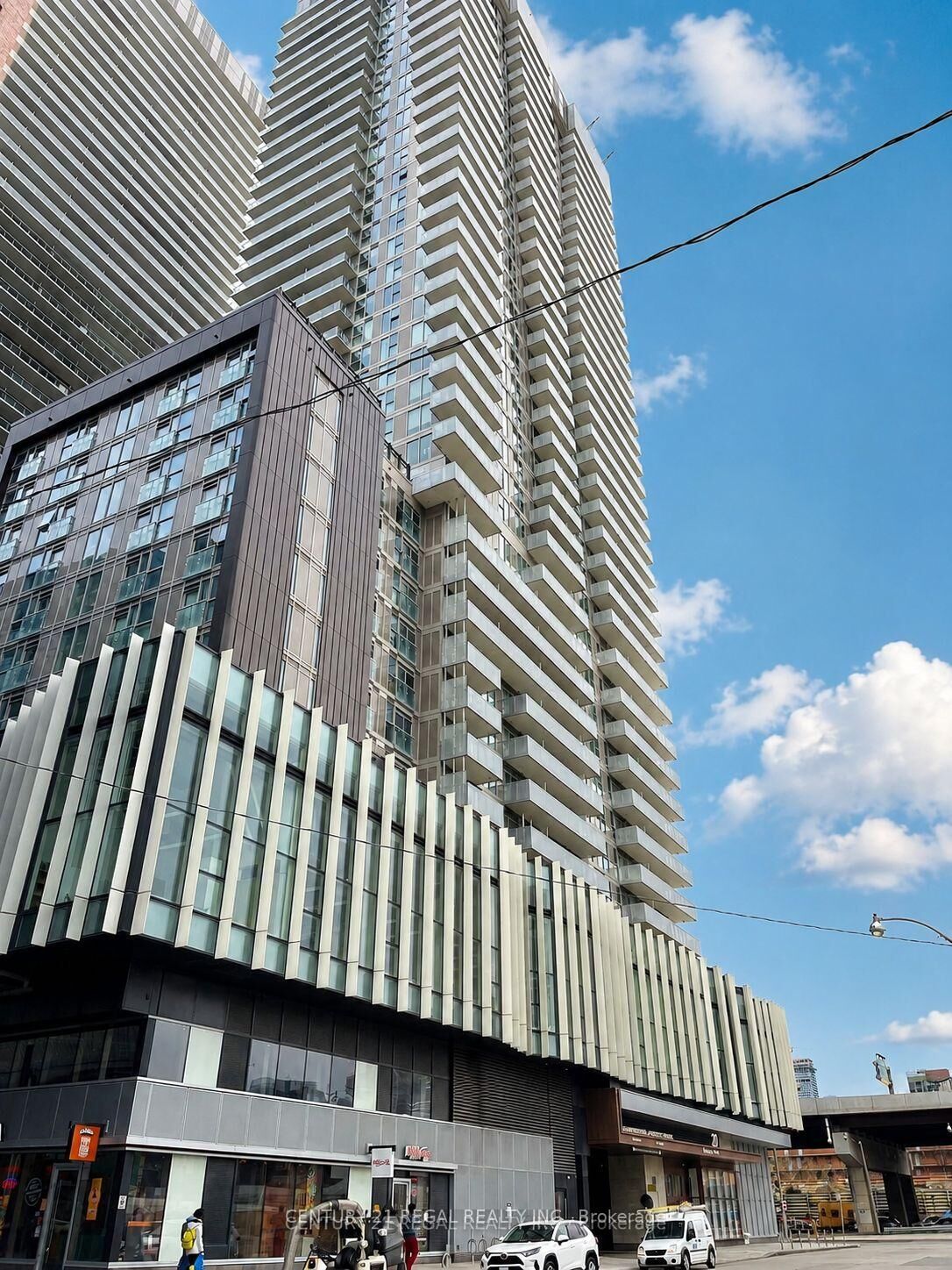 Property Photo: 20 Richardson Street 908 ON M5A 0S6