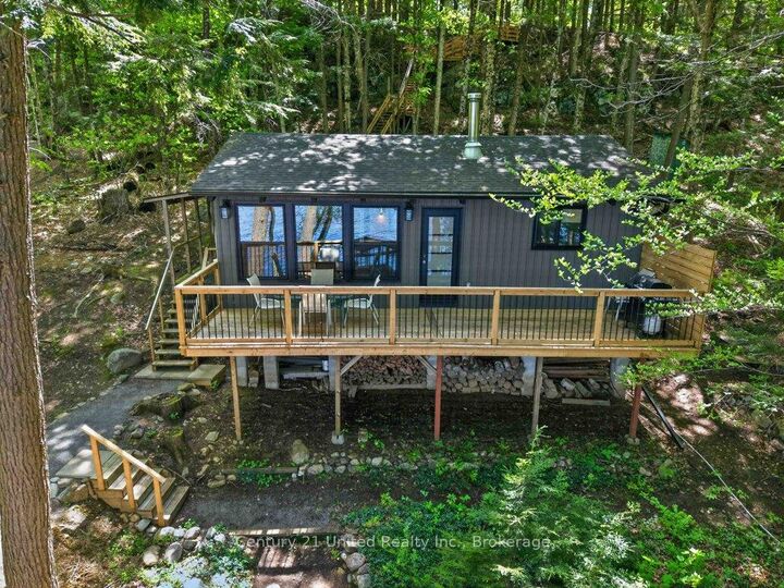 Property Photo: 1233 Stinson Drive ON K0L 1A0