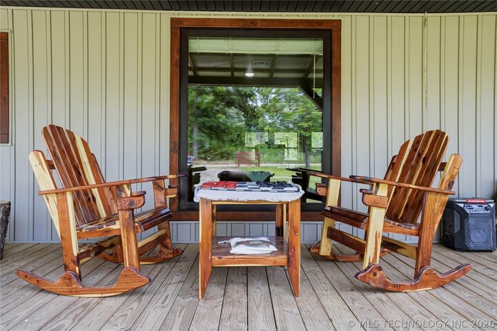 Property Photo: 104553 S 4660 Road OK 74955