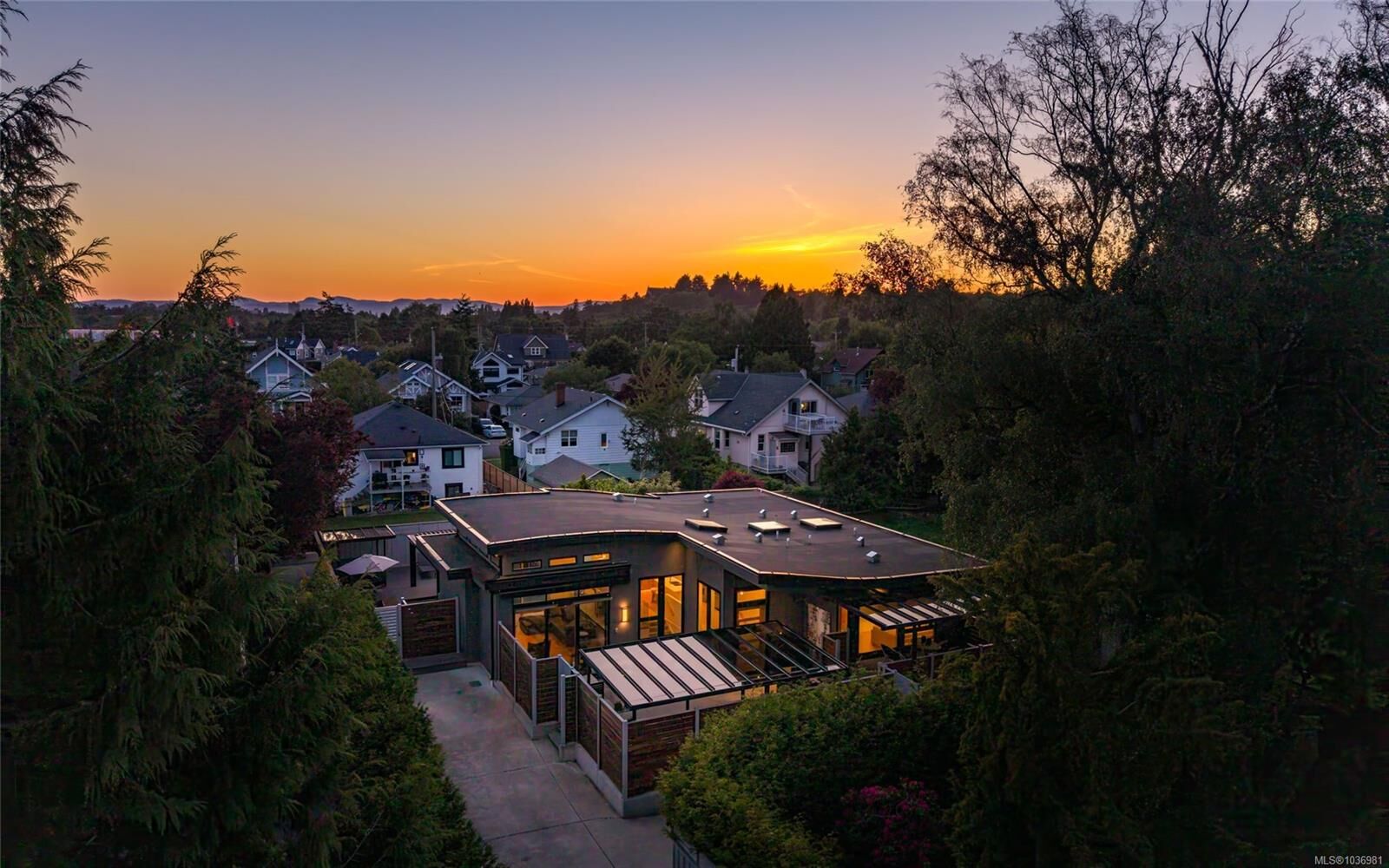Property Photo: 330 Irving Rd BC V8S 4A2