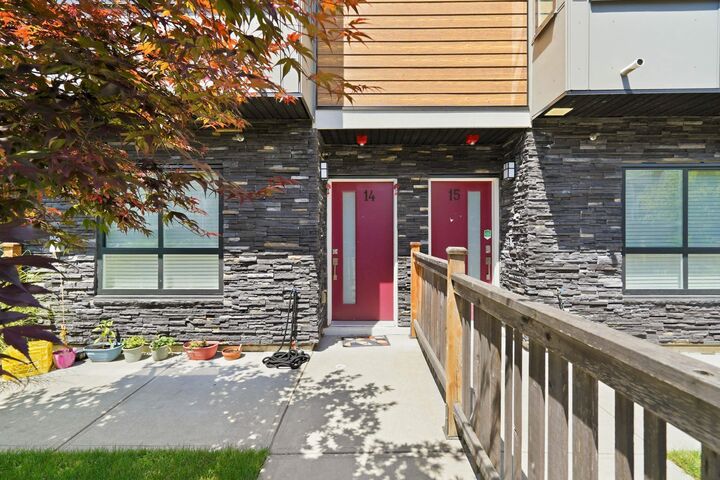 Property Photo:  19631 55A Avenue 14  BC V3A 3X1 