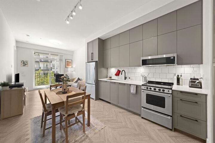 Property Photo: 13933 105 Boulevard 201 BC V3T 0R6