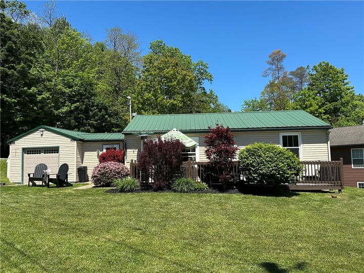 Property Photo: 154 Oak Drive PA 16701