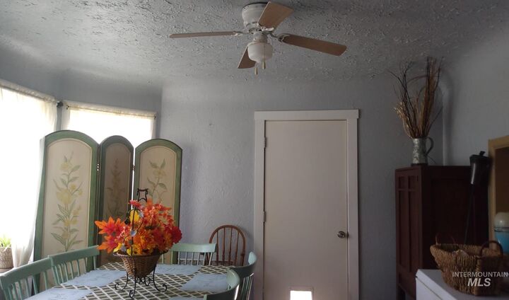 Property Photo:  433 N 6th Street  ID 83661 
